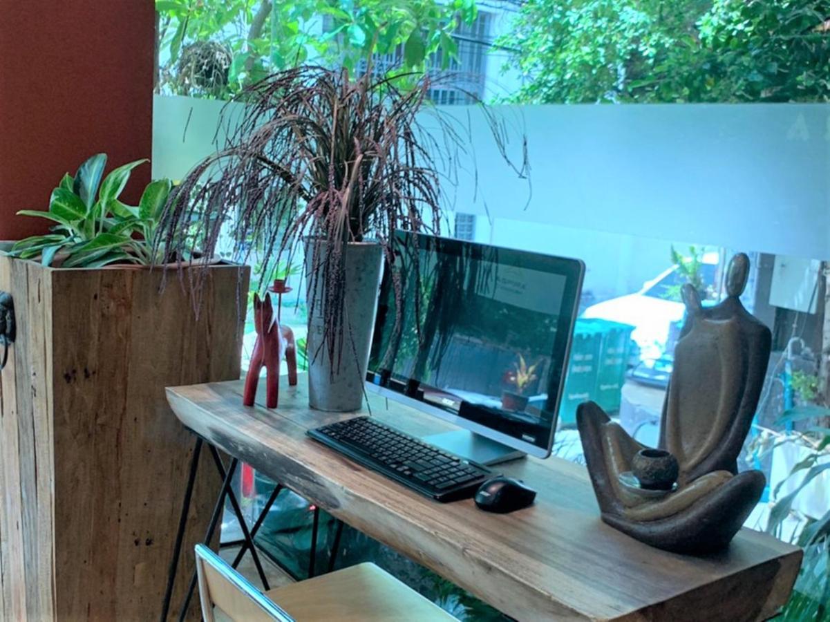 Aspira D'Andora Sukhumvit 16 - Asoke Hotel Банкок Екстериор снимка