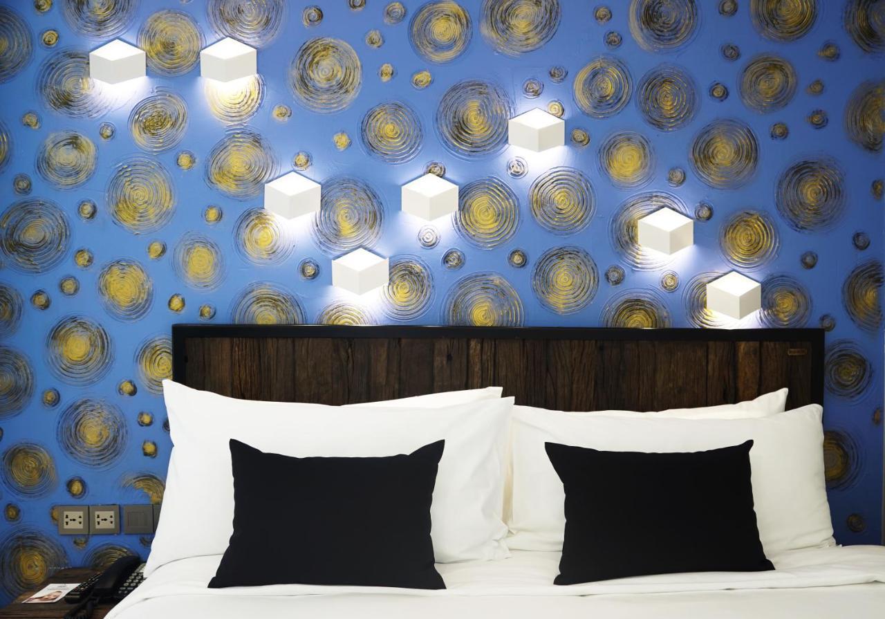 Aspira D'Andora Sukhumvit 16 - Asoke Hotel Банкок Стая снимка