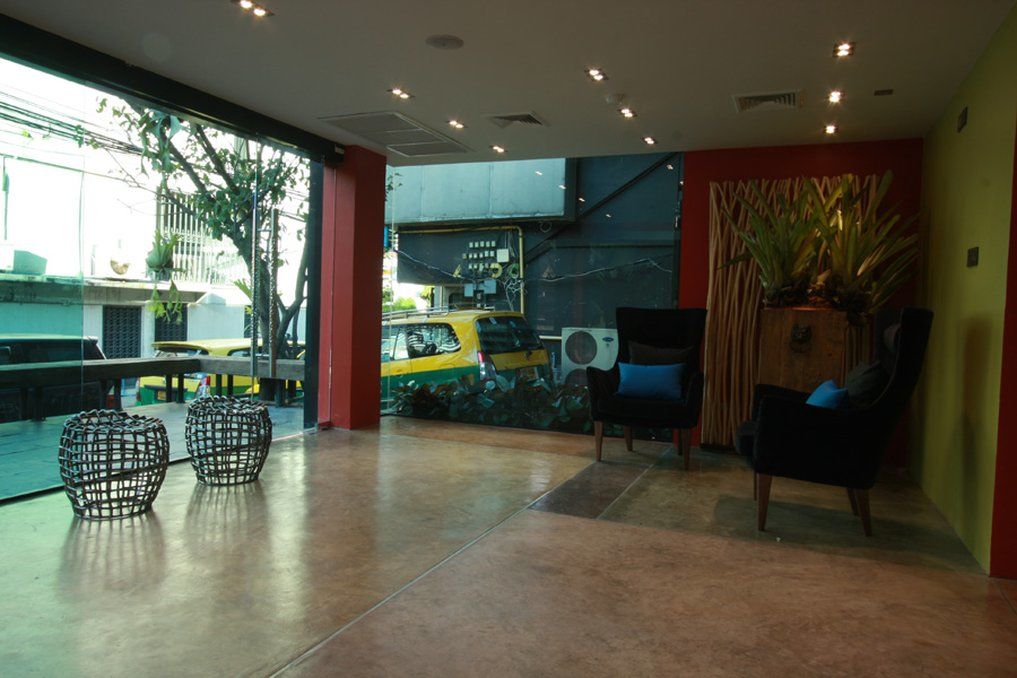 Aspira D'Andora Sukhumvit 16 - Asoke Hotel Банкок Екстериор снимка